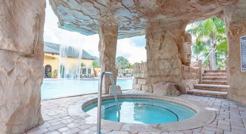 Spacious Villa Near Disney Four Corners Экстерьер фото