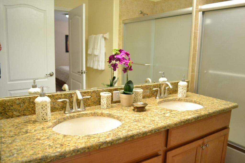 Spacious Villa Near Disney Four Corners Экстерьер фото